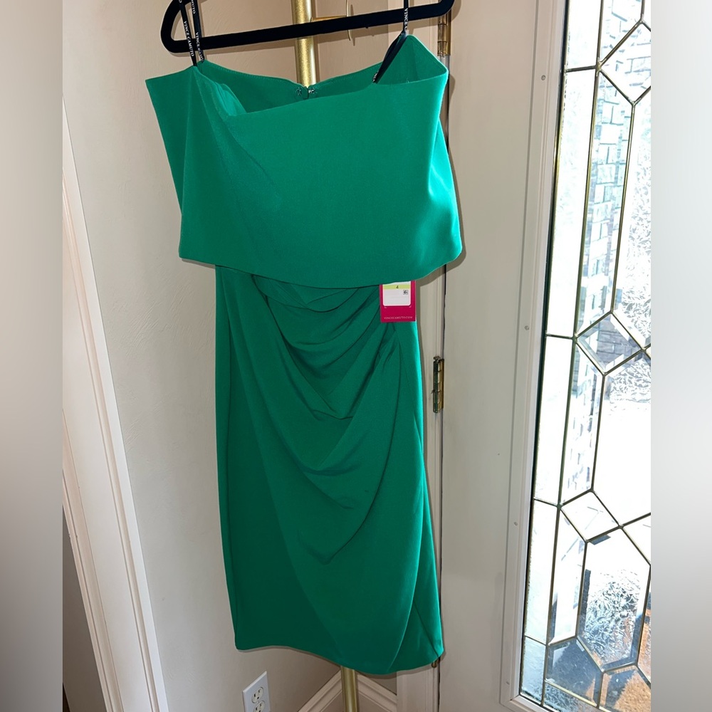 NWT Green Vince Camuto Mini Dress Size 4 Cocktail Graduation Party $198